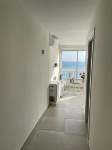 Precioso Apartamento A Estrenar En Primera Linea De Playa Benidorm Exterior foto